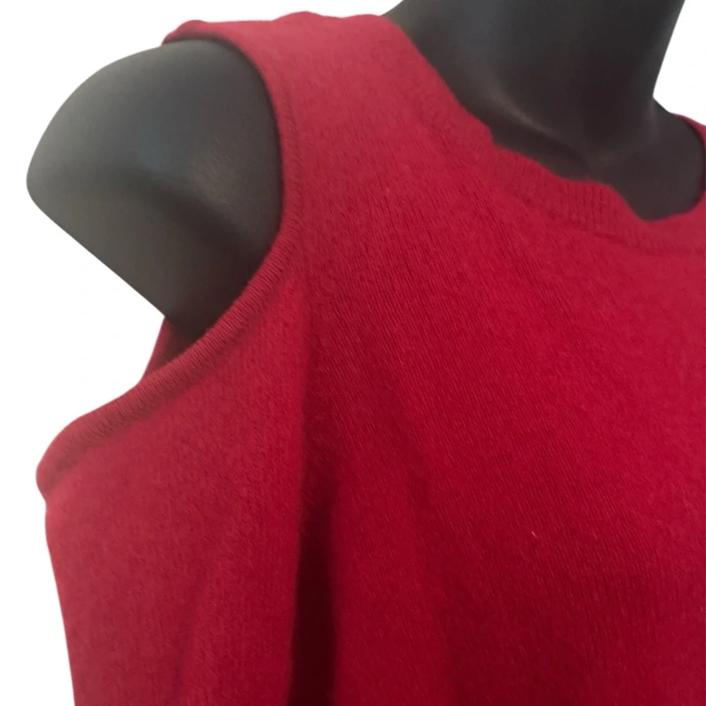 Peck & Peck elegant red